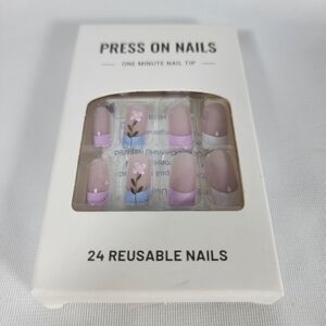 Floral Press On Nails - Purple and Pink Floral Dainty 24 Piece